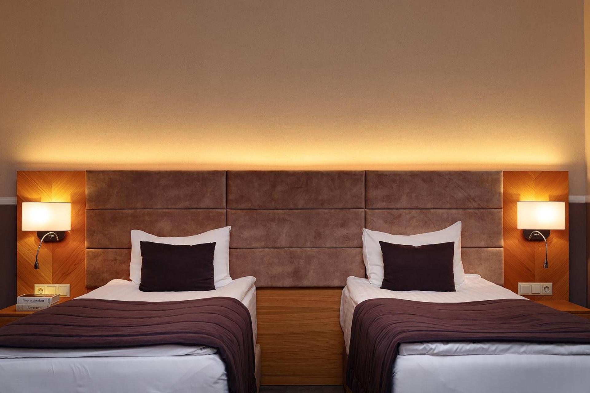 לבוב Modern Art Hotel מראה חיצוני תמונה